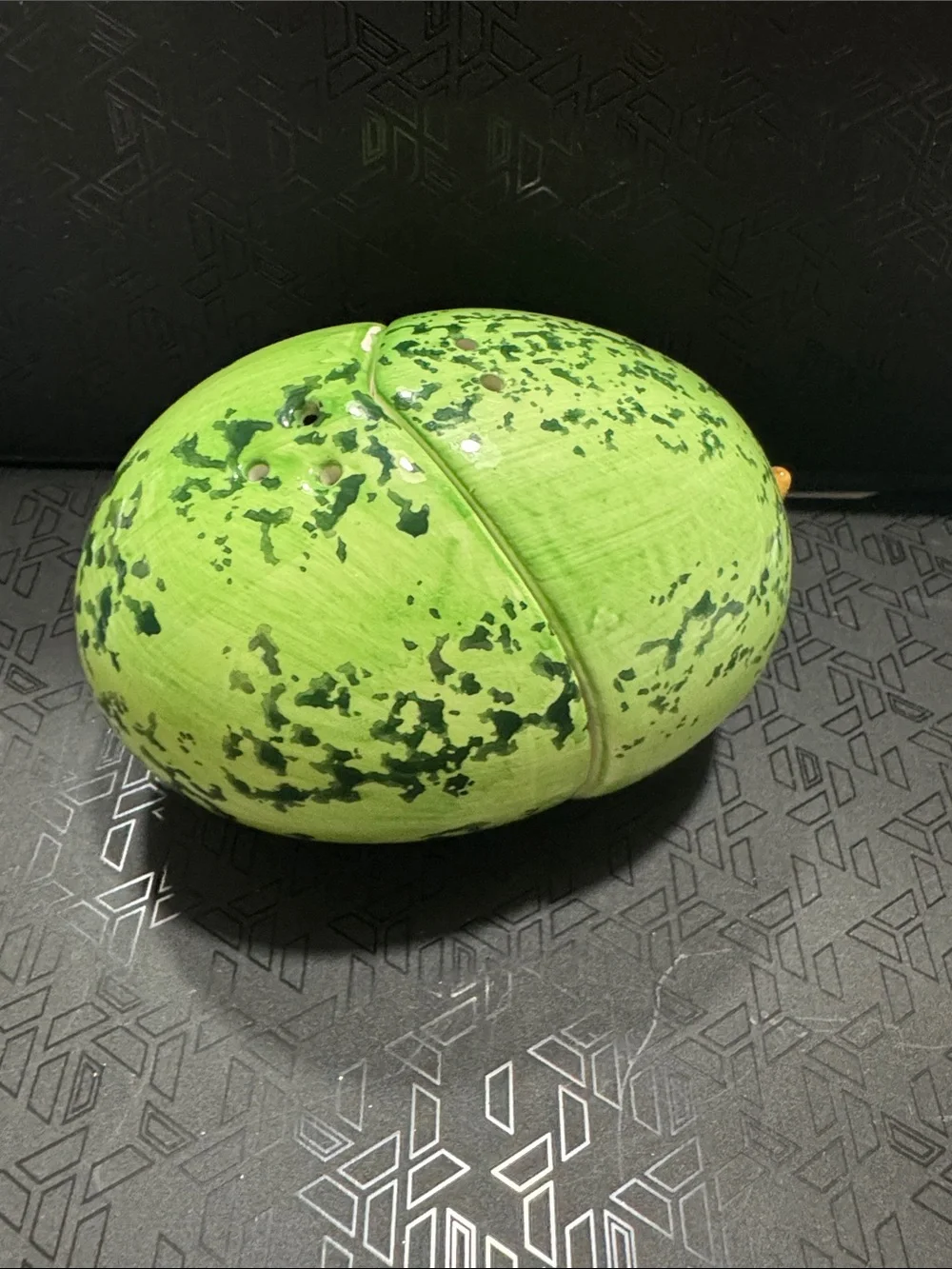 Decorative WaterMelon-Shaped Salt & Pepper Shaker Set
